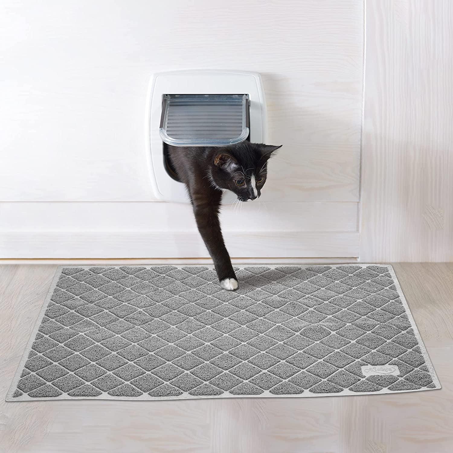 Cat Litter Trapping Mat with Waterproof Non-Slip Backing